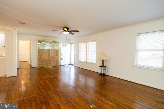 22056 SPRING VALLEY DR, Lexington Park, MD 20653