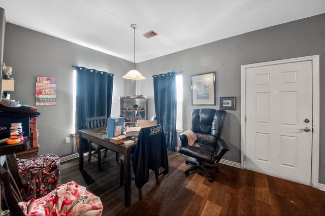 7017 Delesandri Drive, Hitchcock, TX 77563