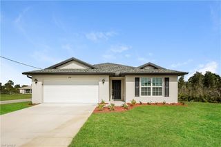 2910 57th ST W, Lehigh Acres, FL 33971