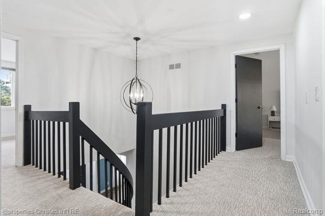 23460 Coventry Woods Lane, Southfield, MI 48034