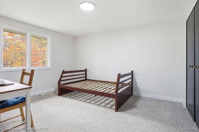 23460 Coventry Woods Lane, Southfield, MI 48034