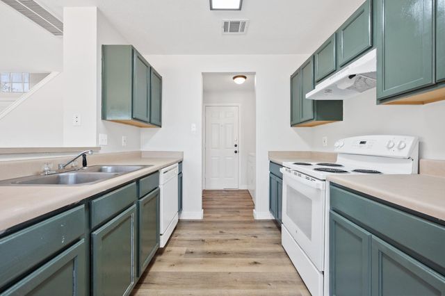 107 Cedargrove, San Marcos, TX 78666