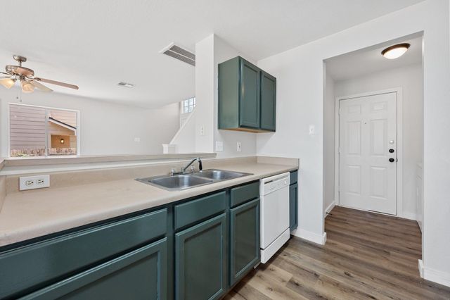 107 Cedargrove, San Marcos, TX 78666