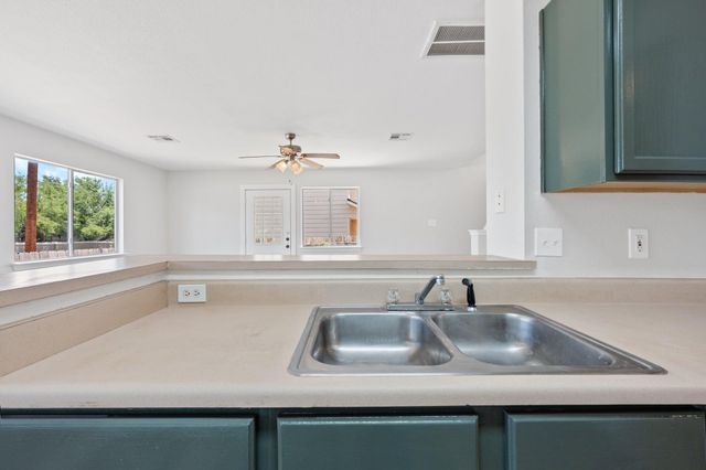 107 Cedargrove, San Marcos, TX 78666