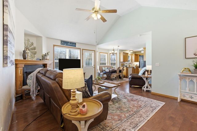 982 S Redwood Street, Nixa, MO 65714