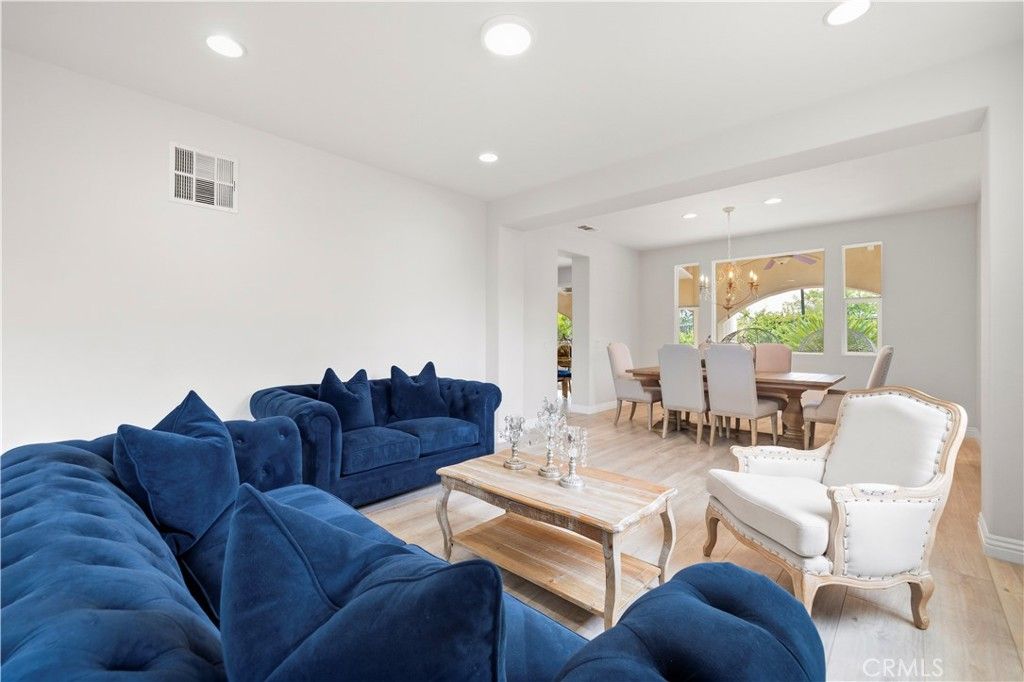 15660 Walt Court, Canyon Country, CA 91387 — photo 5