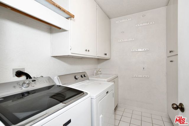 333 S MCCARTY Drive, Beverly Hills, CA 90212
