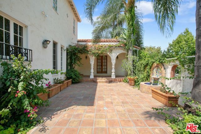 333 S MCCARTY Drive, Beverly Hills, CA 90212