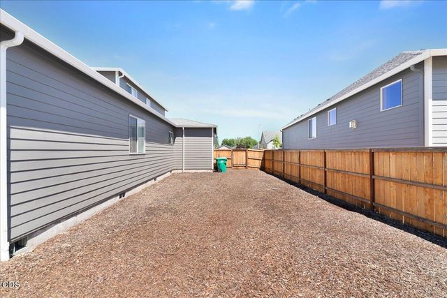 314 Arrowhead Trail, Eagle Point, OR 97524