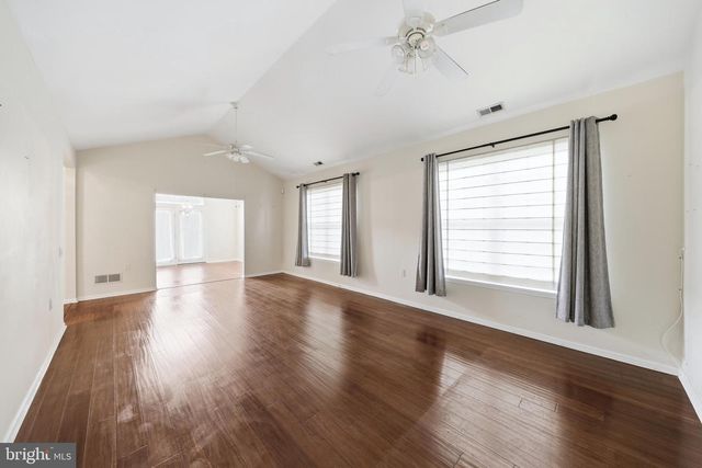 137 PAISLEY PL, Hainesport, NJ 08036