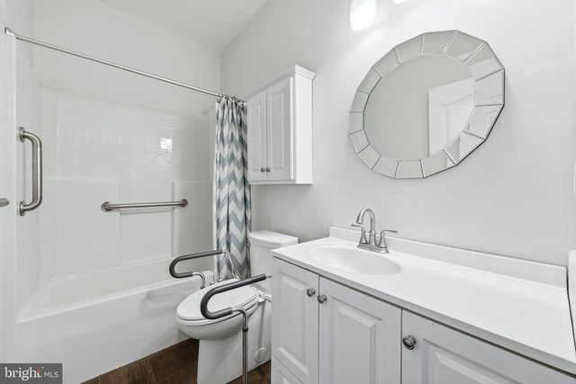 137 PAISLEY PL, Hainesport, NJ 08036