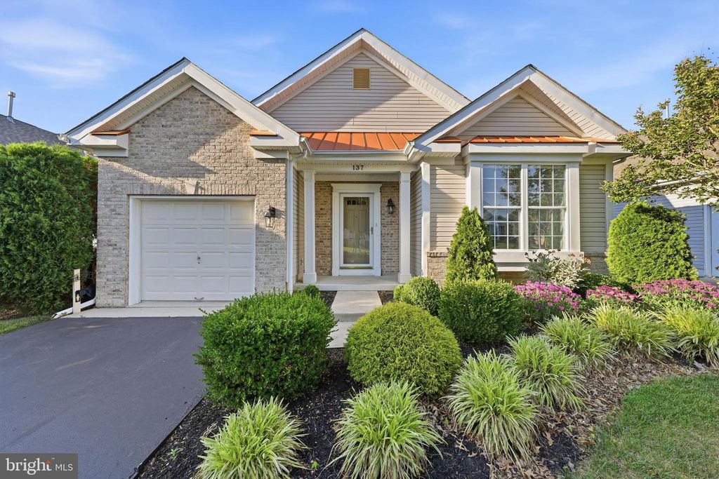137 PAISLEY PL, Hainesport, NJ 08036