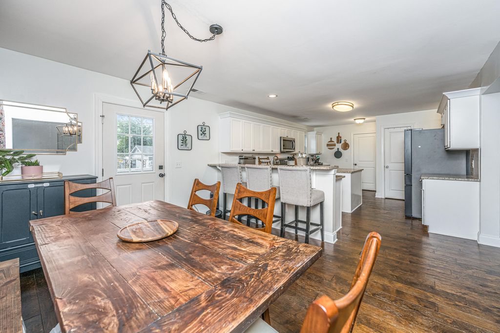 Image 12 of property listing at 2131 Bradham Road, Charleston, SC 29412