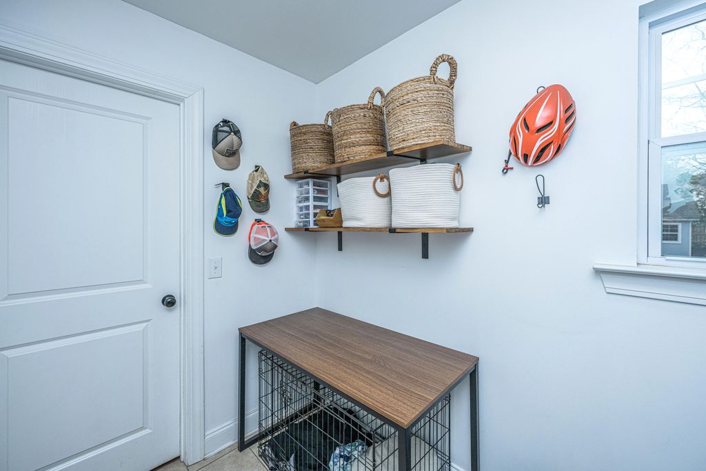 Image 23 of property listing at 2131 Bradham Road, Charleston, SC 29412