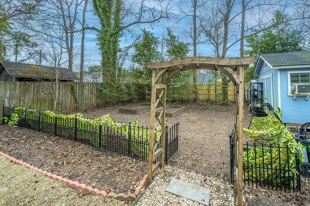 Image 48 of property listing at 2131 Bradham Road, Charleston, SC 29412