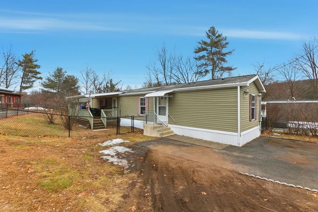 1B Quaboag Valley Co-Op Street, Palmer, MA 01069