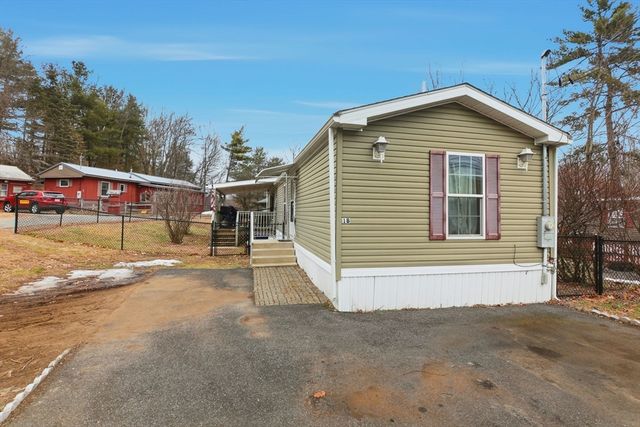 1B Quaboag Valley Co-Op Street, Palmer, MA 01069