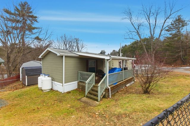 1B Quaboag Valley Co-Op Street, Palmer, MA 01069