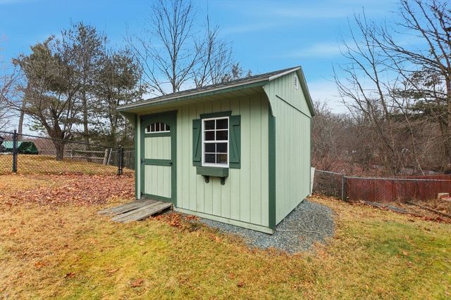 1B Quaboag Valley Co-Op Street, Palmer, MA 01069