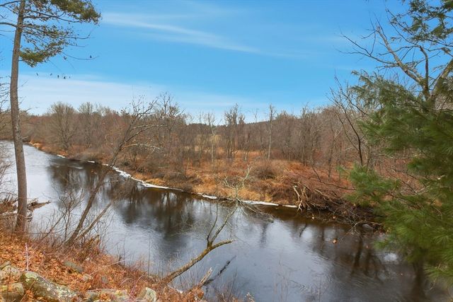1B Quaboag Valley Co-Op Street, Palmer, MA 01069