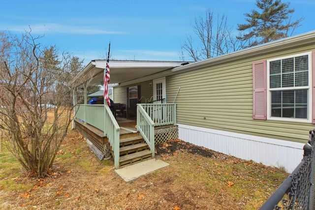 1B Quaboag Valley Co-Op Street, Palmer, MA 01069