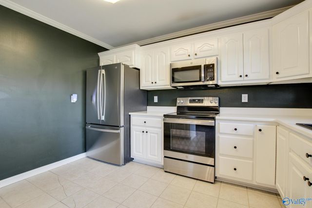 40 Kaylee Loop Road, Hartselle, AL 35640