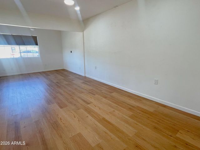 2401 E Meadowbrook Avenue, Phoenix, AZ 85016