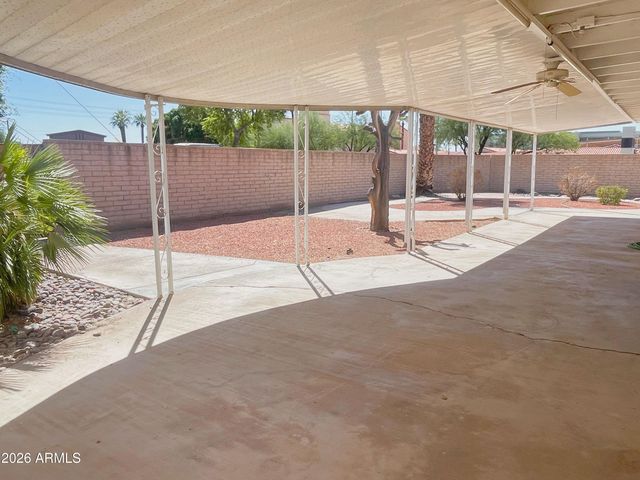 2401 E Meadowbrook Avenue, Phoenix, AZ 85016