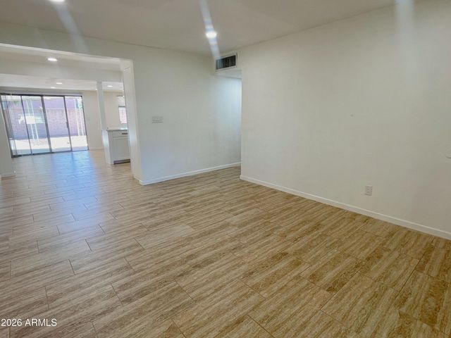 2401 E Meadowbrook Avenue, Phoenix, AZ 85016