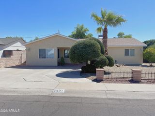 2401 E Meadowbrook Avenue, Phoenix, AZ 85016