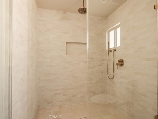 8960 Oak Park Avenue, Northridge, CA 91325