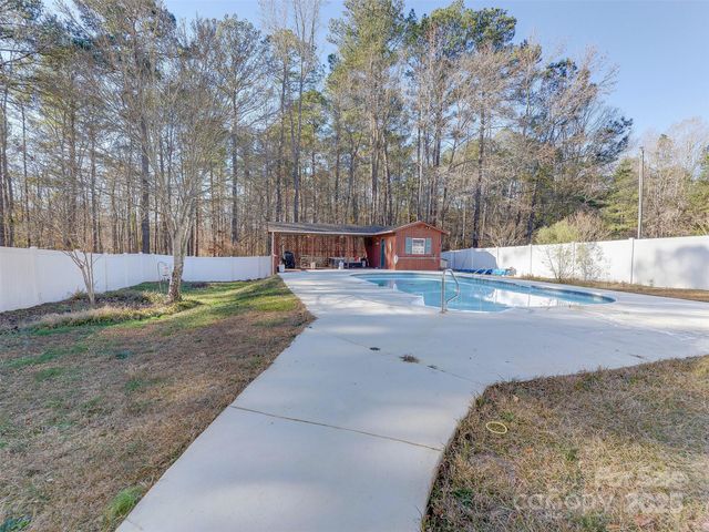 3021 University Drive, Lancaster, SC 29720