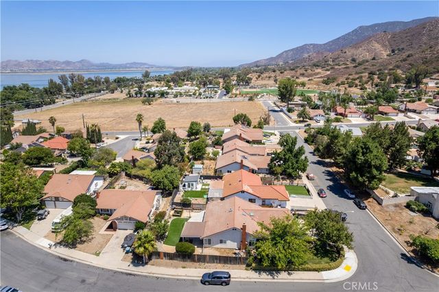 16074 Union Avenue, Lake Elsinore, CA 92530