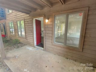 1831 J Julian Lane A, Charlotte, NC 28208