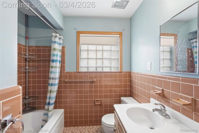 4956 Middlesex Street, Dearborn, MI 48126