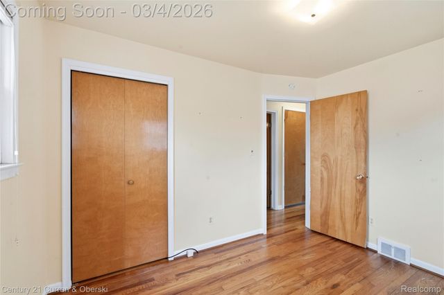 4956 Middlesex Street, Dearborn, MI 48126