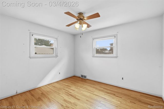 4956 Middlesex Street, Dearborn, MI 48126