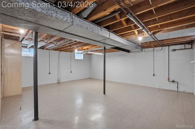 4956 Middlesex Street, Dearborn, MI 48126