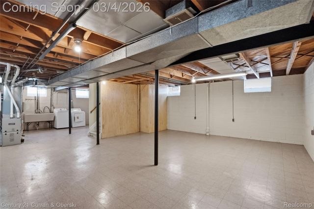 4956 Middlesex Street, Dearborn, MI 48126