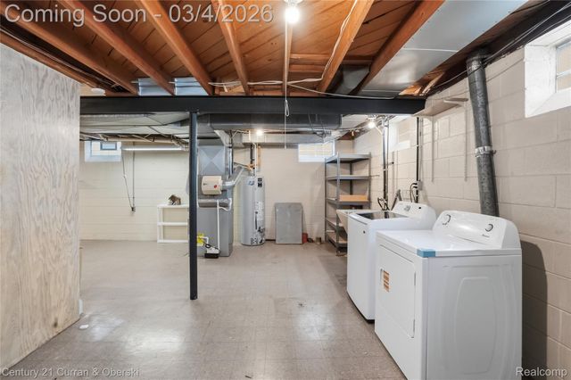 4956 Middlesex Street, Dearborn, MI 48126