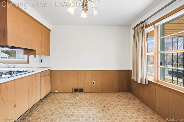 4956 Middlesex Street, Dearborn, MI 48126