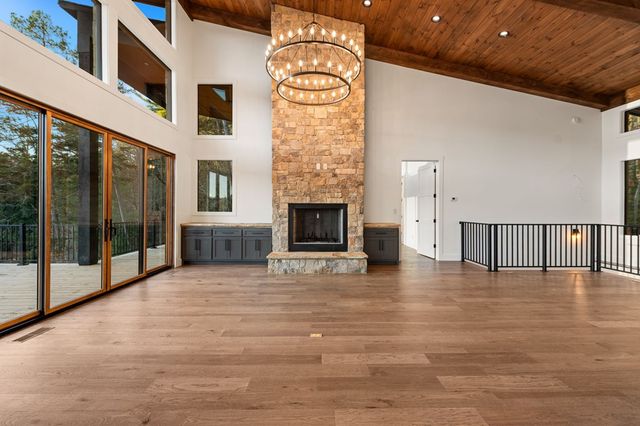 770 Fish Hook Point, Blue Ridge, GA 30513