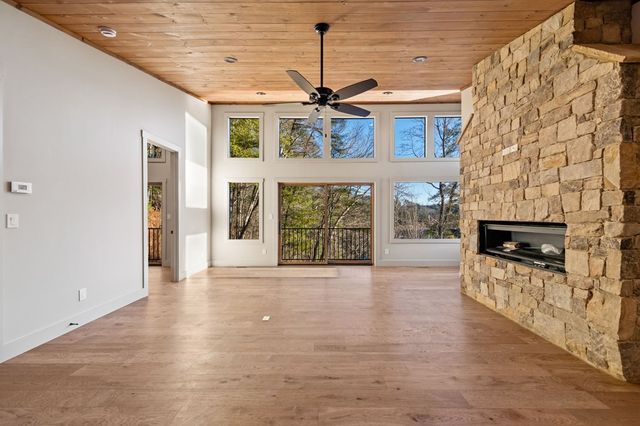 770 Fish Hook Point, Blue Ridge, GA 30513