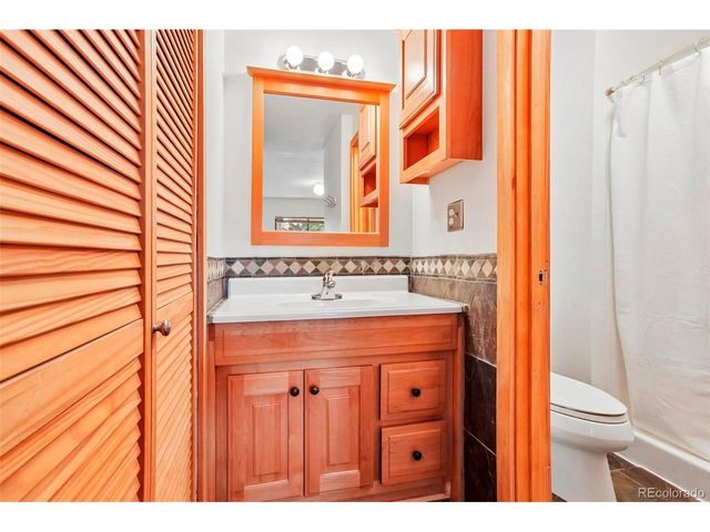 695 Manhattan Dr 109, Boulder, CO 80303