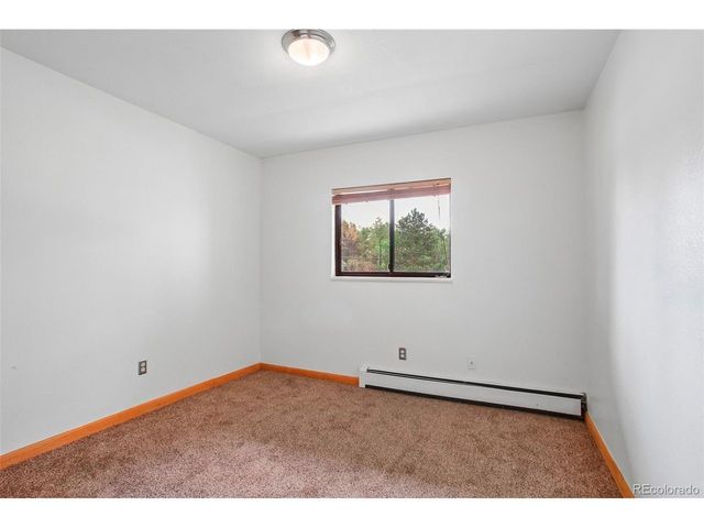 695 Manhattan Dr 109, Boulder, CO 80303