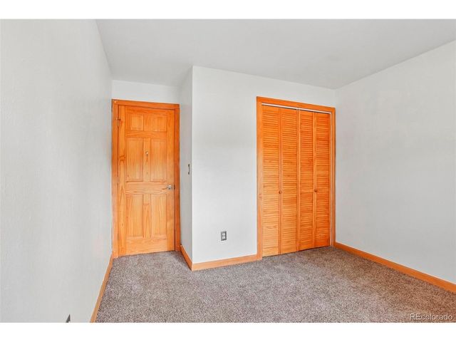 695 Manhattan Dr 109, Boulder, CO 80303