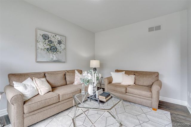 4119 Stonington Drive, Troy, MI 48085