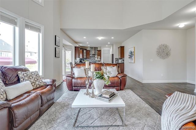 4119 Stonington Drive, Troy, MI 48085