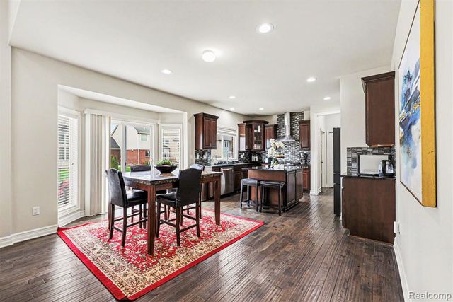 4119 Stonington Drive, Troy, MI 48085