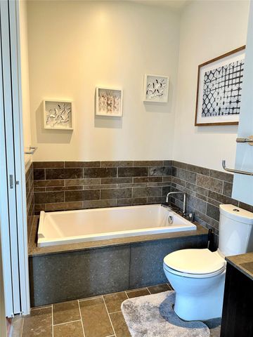 210 Lavaca ST 2013, Austin, TX 78701